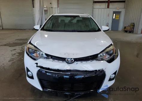 2015 Toyota Corolla L z USA, uszkodzony, nr VIN 2T1BURHE6FC438196